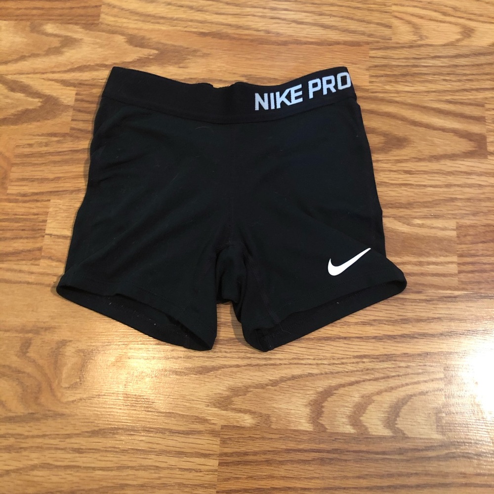 Black nike pros